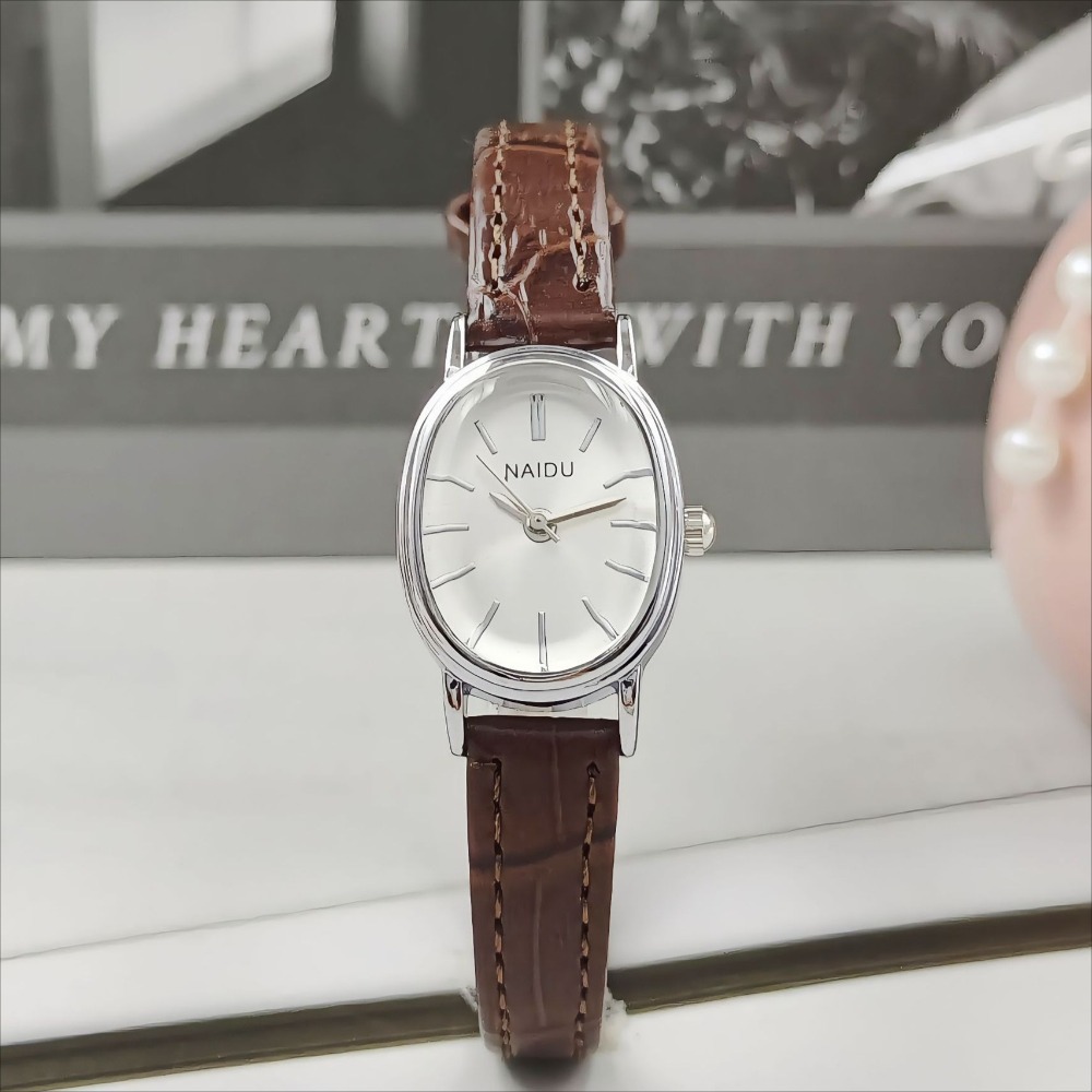 Luxury Watch Leather Strap - ファッションブランドの女性用オーバルダイヤル腕時計、高級レザーストラップクォーツ腕時計、ギフト、レディース腕時計、女性用腕時計、卸売