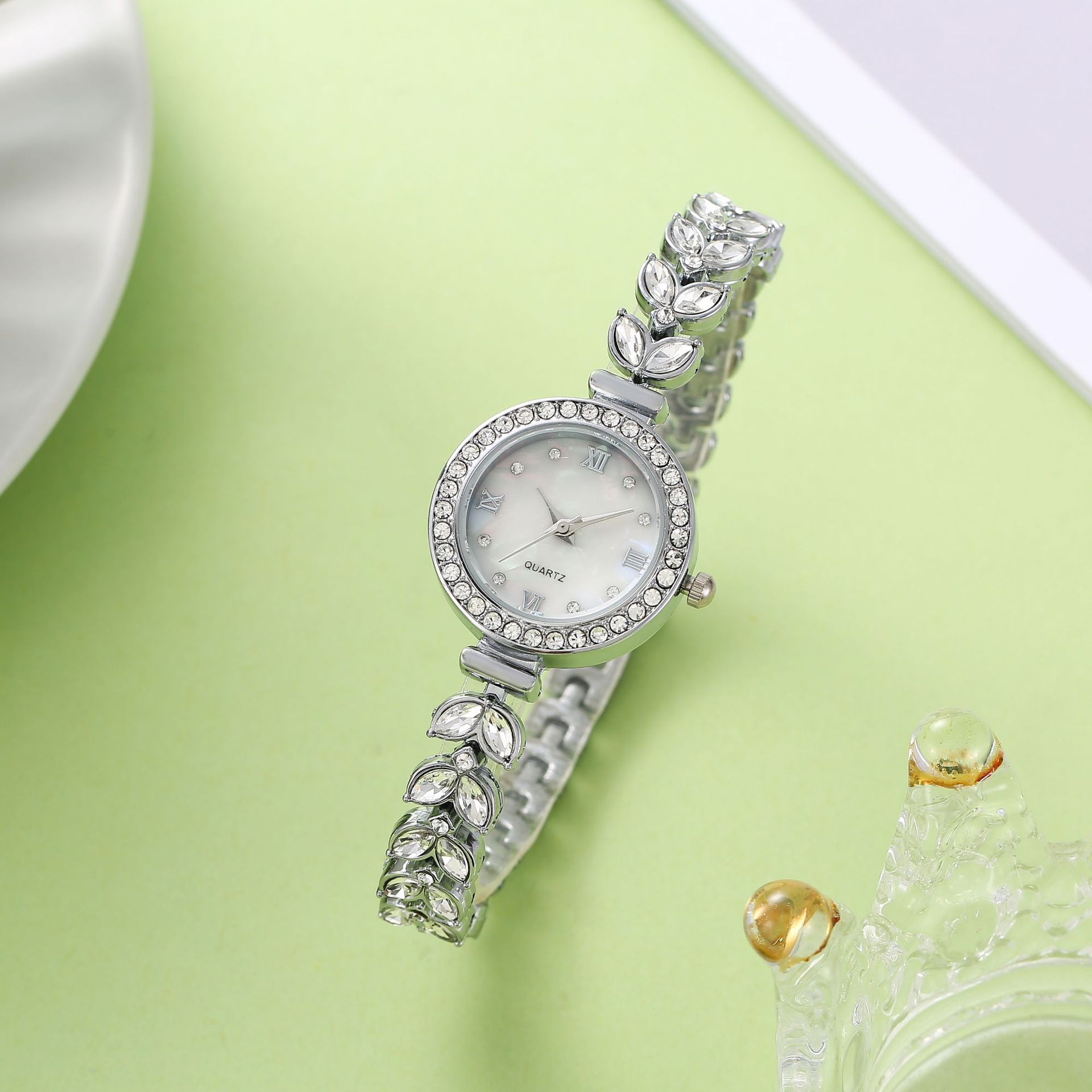 Luxury Watch Group - Uthai-女性の人魚のクォーツ時計、小さなグループの時計、完全なダイヤモンド時計、女性のファッション、軽い高級、ギフト、w75
