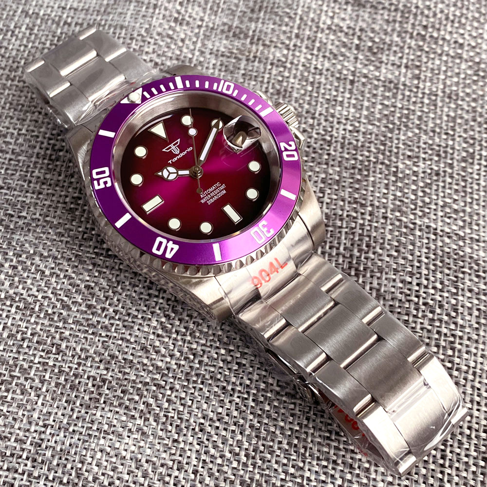 200M ダイビング タンドリオ 40mm 日本製 NH35 - Titanium Sport Watch のレビューと価格