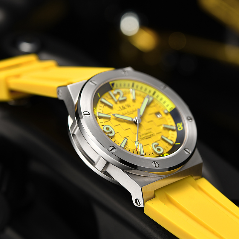 CARNIVAL ハイエンドシリーズ IWブランド 高級サフ - Luxury Watch Rubber Strap のレビューと価格