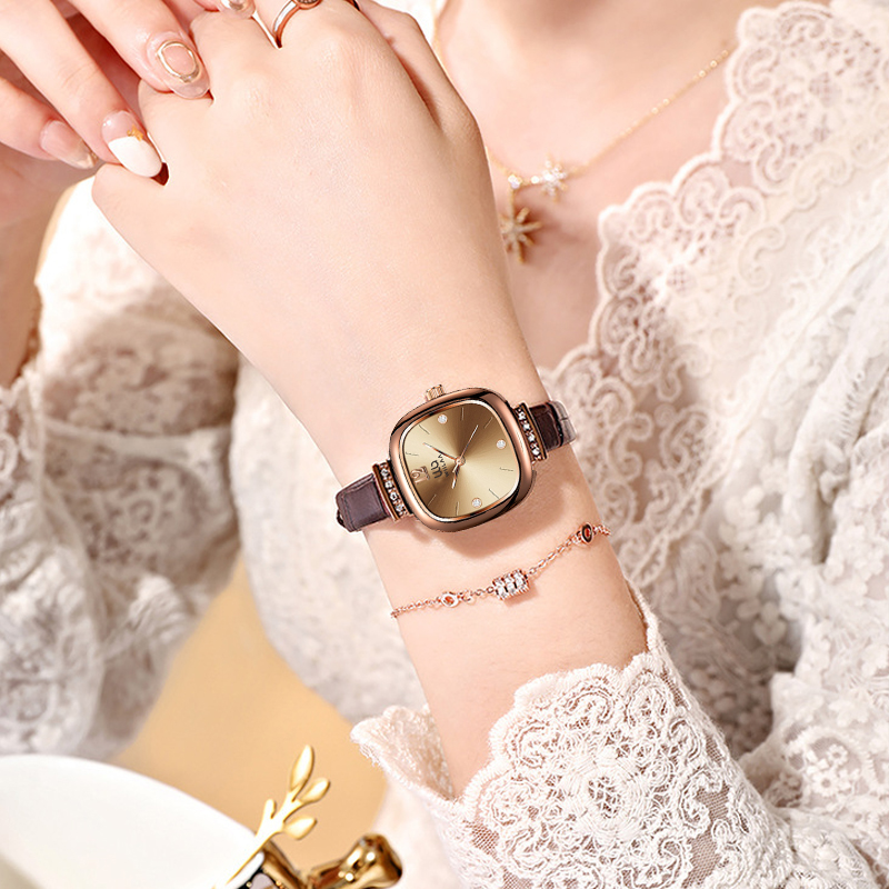 レディースローズゴールドスクエアウォッチ ヴィンテージライン - Luxury Watch Leather Strap のレビューと価格