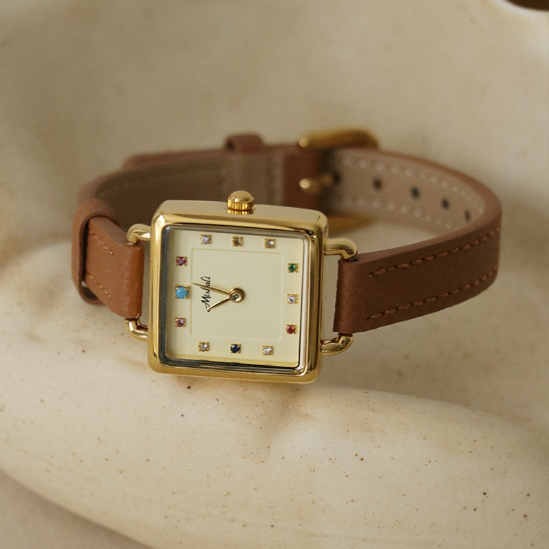 オリジナルレディースウォッチ、学生スタイル、ライトラグジュア - Luxury Watch Leather Strap のレビューと価格