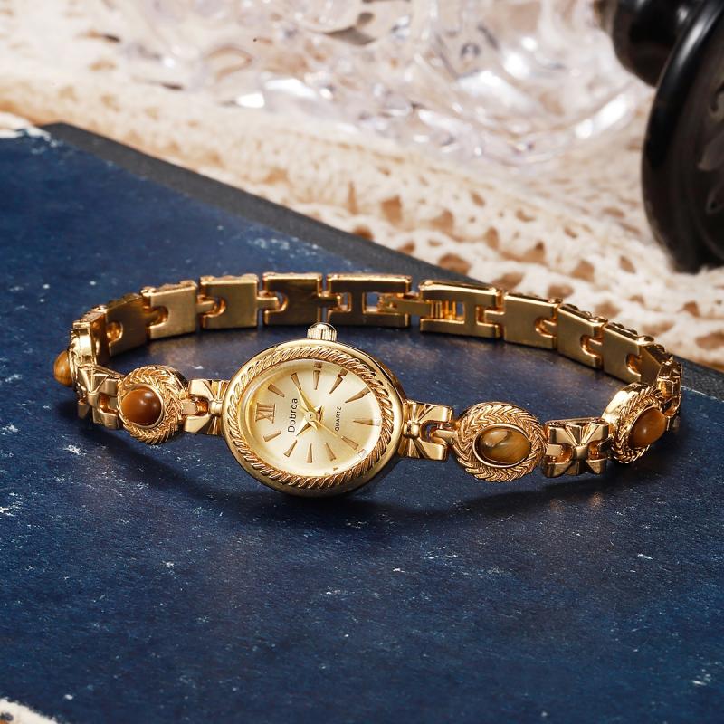 レトロな富の象徴、タイガーアイストーンチェーンウォッチ、西洋 - Luxury Watch Group のレビューと価格