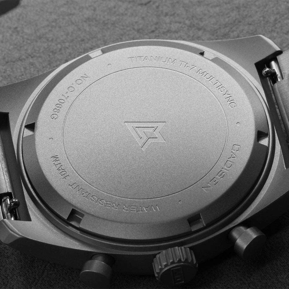 CADISEN TI-7 MULTISYNC チタンストラッ - Titanium Sport Watch のレビューと価格